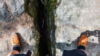 Szczeliny w Skałach Puchacza