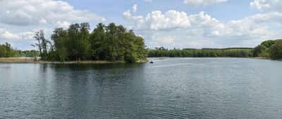 Rozejście szlaków ↔ Most Pojednania, parking