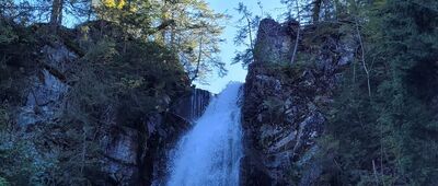 Pod Predným zeleným ↔ Adamcuľa