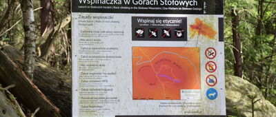 Szczeliniec Wielki, przełęcz