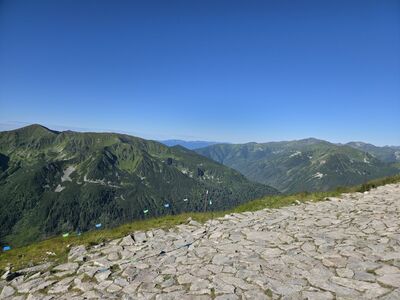 Panorama na południowy zachód z Suchej Przełęczy
