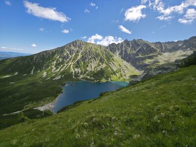 Czarny szlak na Karb