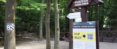 Huta Szklana, pomnik katyński