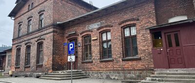 Szczytna, stacja kolejowa