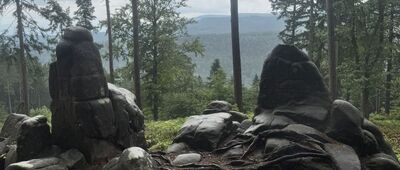 Rozejście pod Kamiennikiem ↔ Piekielna Przełęcz