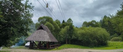 Smerek, wieś ↔ Kalnica [Po lewej rzeka, po prawej szosa]