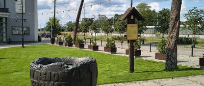 Otwock, Pensjonat Gurewicza ↔ Otwock, Teatr im. Stanisława Jaracza