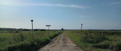 Dojście do wieży widokowej nad jeziorem Gardno