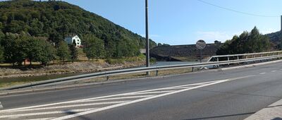 Czernichów, ul. Roztoki