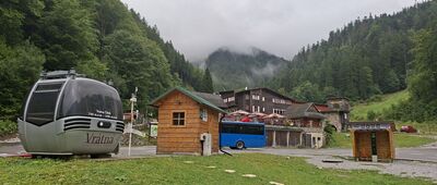 Chata na Grúni ↔ Vrátna, chata