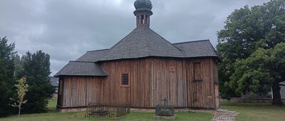 Rozejście szlaków czerwony / zielony ↔ Bliżyn, tory kolejowe