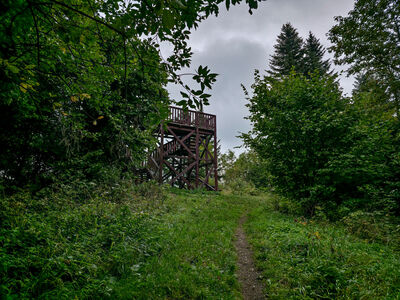 Wieża widokowa na szczycie Żar 883 m n.p.m.