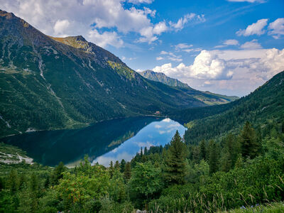 Morskie oko z czerwonego szlaku nad Czarny Staw nad Rysami