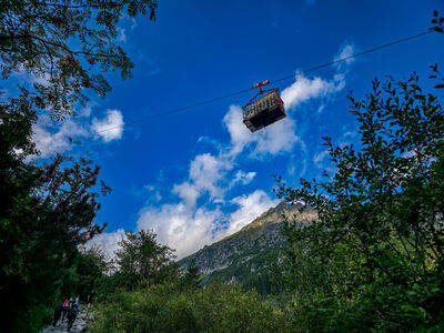 Wyciąg towarowy do Schroniska PTTK w Dolinie Pięciu Stawów Polskich
