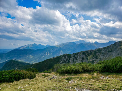 Widok ze Świstowej Kopy w kierunku Tatr Bielskich