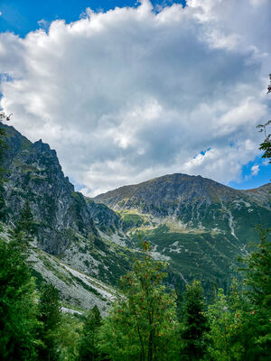 Miedziane z czerwonego szlaku nad Czarny Staw pod Rysami