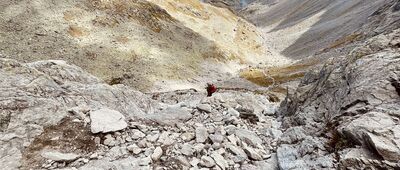 Prielom (Rohatka) ↔ Rázcestie pri Sesterskom Plese