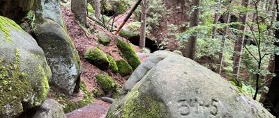 Nad Slavným, rozc. ↔ Dobytčí stezka, rozc.