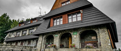 Schronisko PTTK Turbacz [Schronisko PTTK na Turbaczu (puste!)]