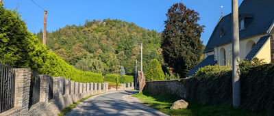 Staniszów, cmentarz