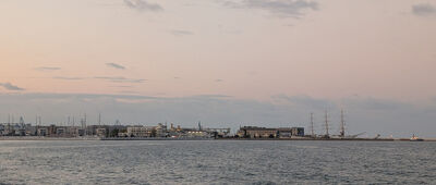 Kamienna Góra ↔ Rezerwat Kępa Redłowska, wejście północne