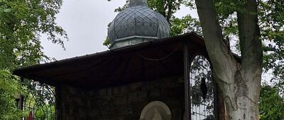 Kościelec [przed kościołem]