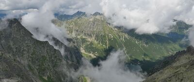 Rysy [Chmury pod Rysami. Tatry.]