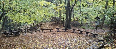 Święty Krzyż, pogański wał kulturowy