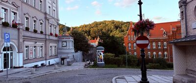 Wałbrzych ↔ Dom Wycieczkowy PTTK Harcówka