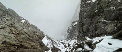 Priečne sedlo (Czerwona Ławka) [Widok z przełęczy w kierunku Lodowej Dolinki]