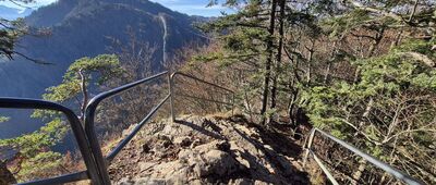 Czerteż ↔ Czertezik [Na Sokolej Perci, w pobliżu Czerteża. Widok w stronę Trzech Koron]