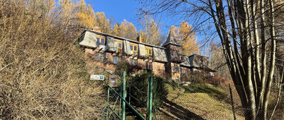 Lanckorona, zamek ↔ Lanckorona, kościół Narodzin św. Jana Chrzciciela