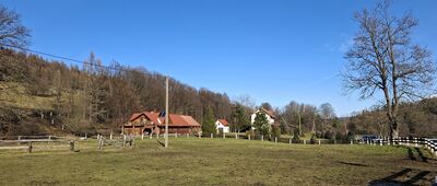 Lipowiec, początek szlaku zielonego ↔ Lipowiec