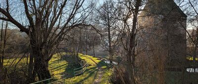 Siedlęcin, skrzyżowanie przy kościele