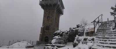 Rozdroże pod Zwaliskiem ↔ Wysoki Kamień