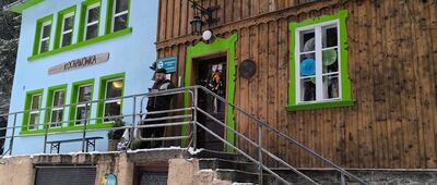 Schronisko PTTK Kochanówka [Schronisko Kochanówka]