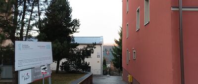 Nowa Ruda, odejście szlaku czarnego przy stacji kolejowej