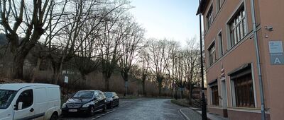 Nowa Ruda, odejście szlaku czarnego przy stacji kolejowej