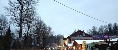 Wisła, Plac Hoffa ↔ Wisła, ul. Konopnickiej