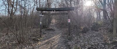 Przełęcz pod Wieżycą, rozejście szlaków