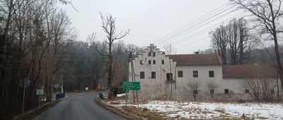 Dzięgielów, zamek ↔ Leszna Górna