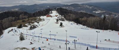 Pod Šafranovkou ↔ Szafranówka [Trasy zjazdowe na Palenicy, widziane z Szafranówki]