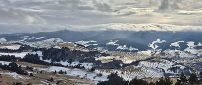 Wysoki Wierch ↔ Skrzyżowanie pod Wysokim Wierchem [Magura Spiska z wierzchołka Wysokiego Wierchu]