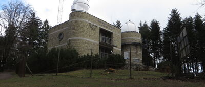 Rozejście szlaków pod Lubomirem ↔ Lubomir [Szczyt Lubomir - Obserwatorium Astronomiczne]