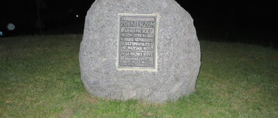 Wyszogród, stadion [Pomnik bohaterów Bitwy nad Bzurą 1939]