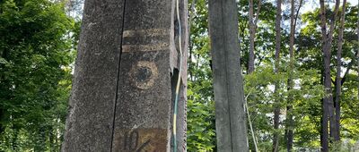 Góra ↔ Zawieścice [Kropka początkowa zielonego szlaku spacerowego po Górze]