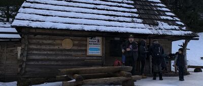 Polana Strążyska ↔ Polana Strążyska, odejście szlaku żółtego