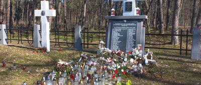 Sitowiec ↔ Stanisławice, PKP [Cmentarz żołnierzy polskich]