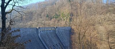 Jezioro Bystrzyckie, zapora [Zapora]