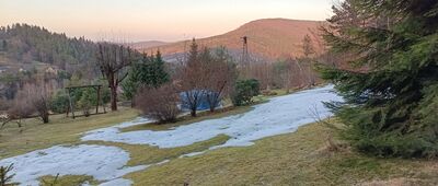 Pod Śliwnikiem ↔ Działek, początek szlaku żółtego